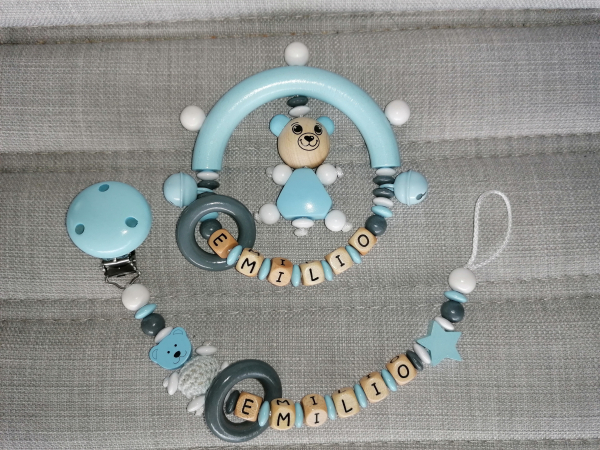 Geschenk-Set (Nuggikette und Handrassel)